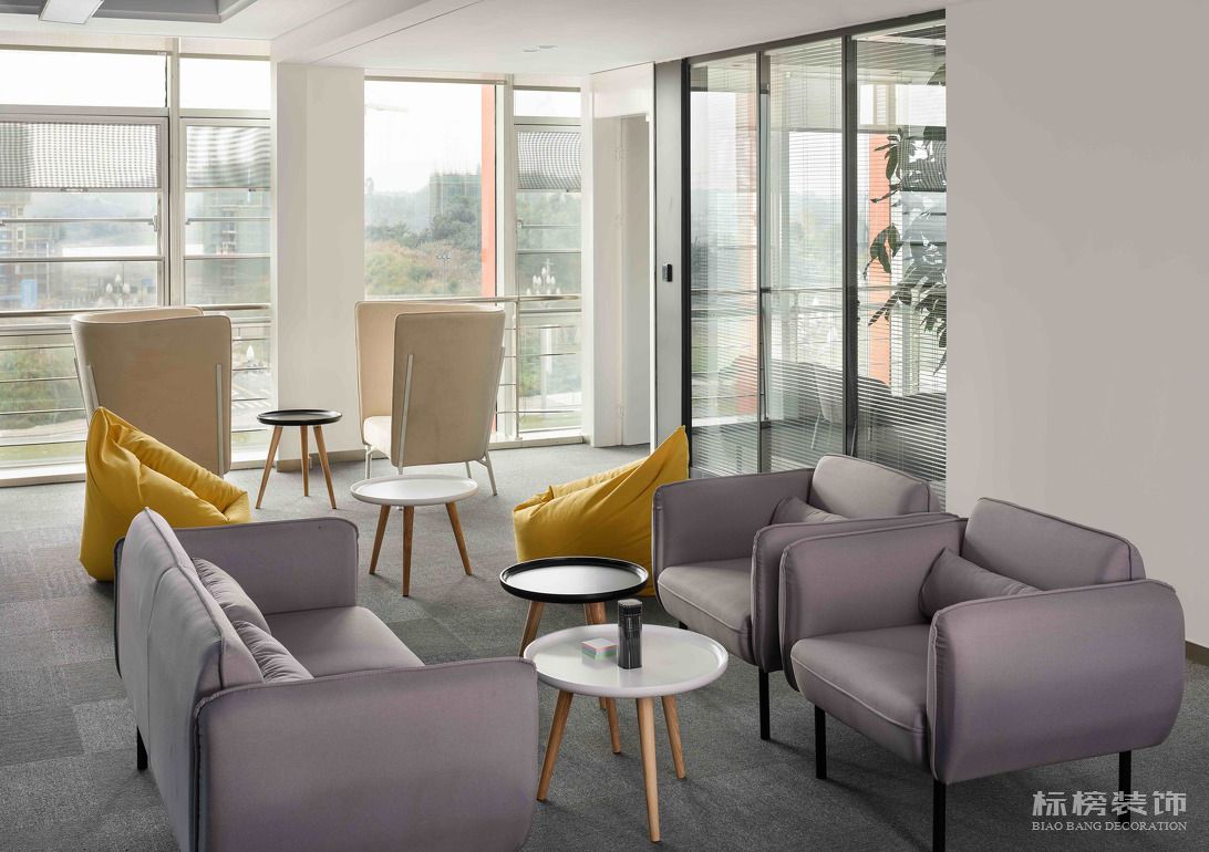 辦公室裝修費用一般是多少錢？