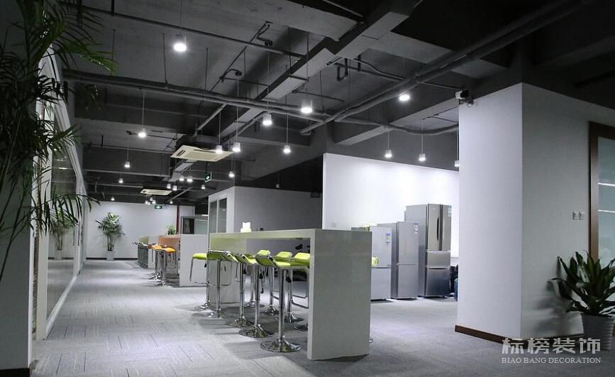 深圳龍華辦公室裝修如何打造得人心的辦公區(qū)域？